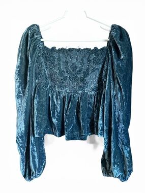Anthropologie Embroidered Crop Top ✨ Flowy & Feminine Size XS – Great Condition